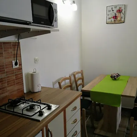 Apartmán Ulica Zitna Xxvii Br.12 Ljevar