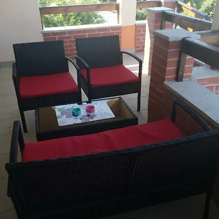 Ulica Zitna Xxvii Br.12 Ljevar Apartmán